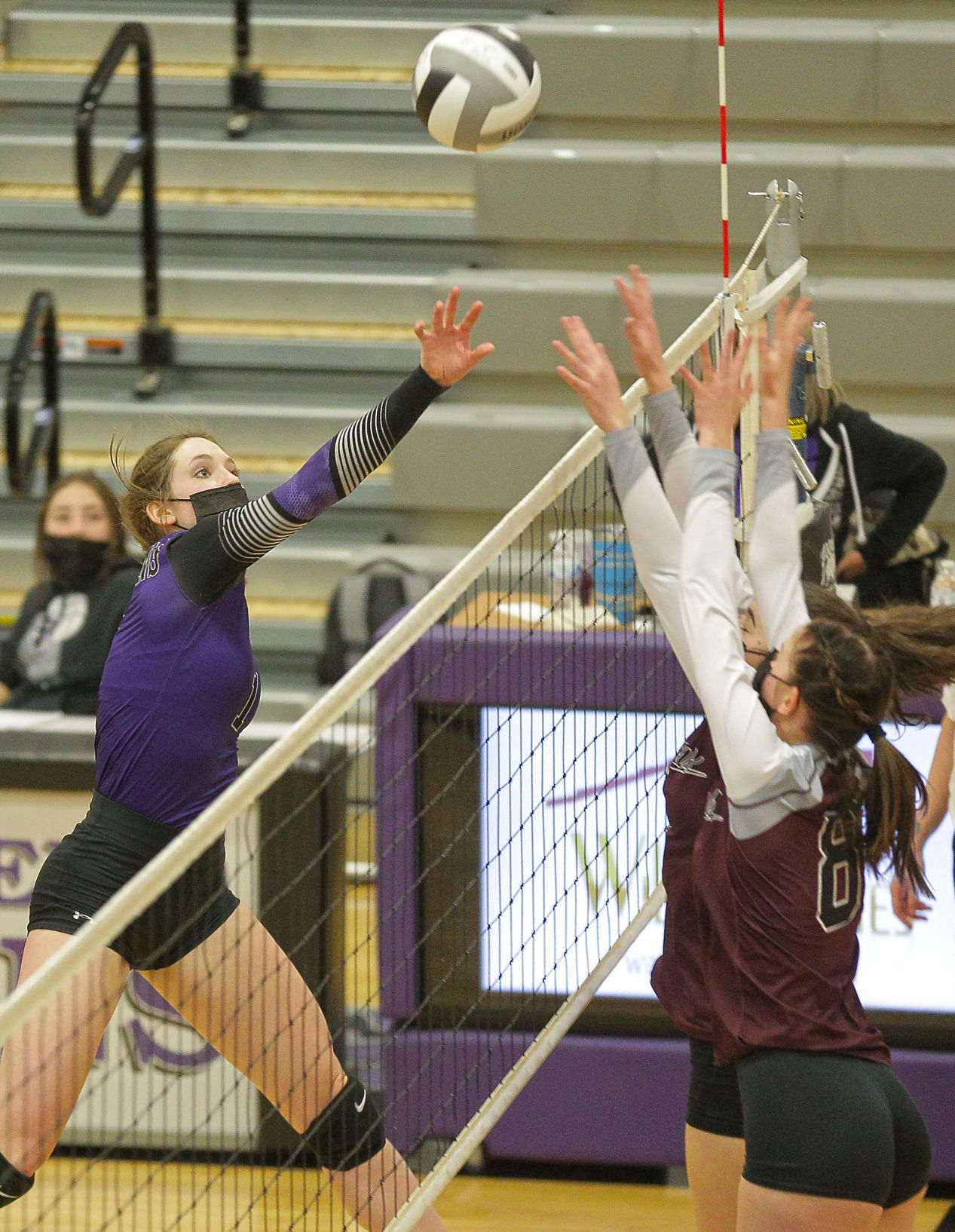 Elko at Spring Creek Volleyball 75.jpg
